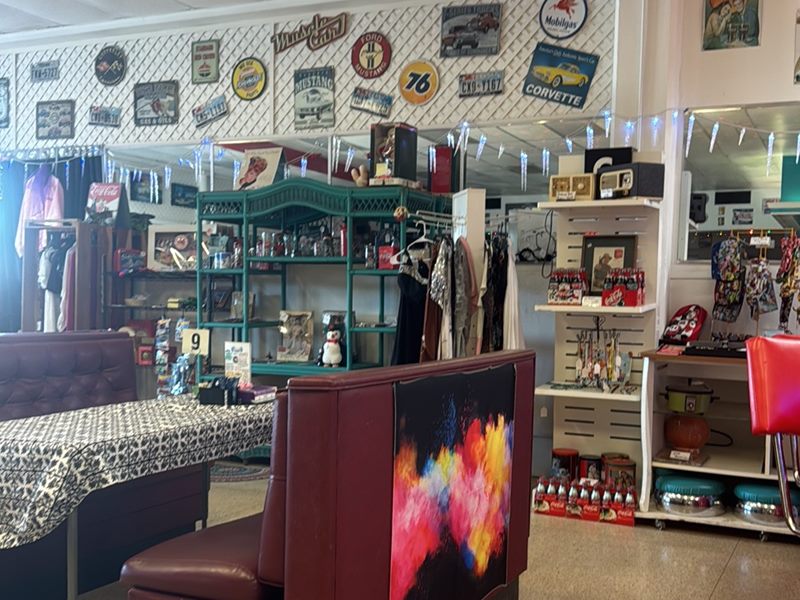Sandi's Diner interior
